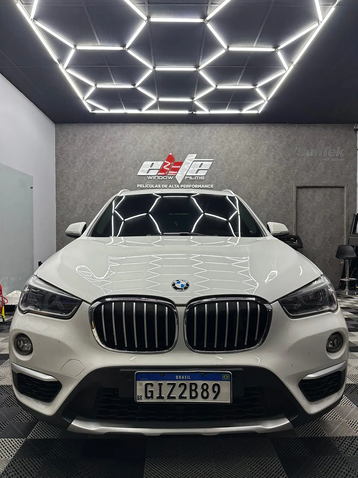 BMW com película nano cerâmica no estúdio da Elite em Sumaré